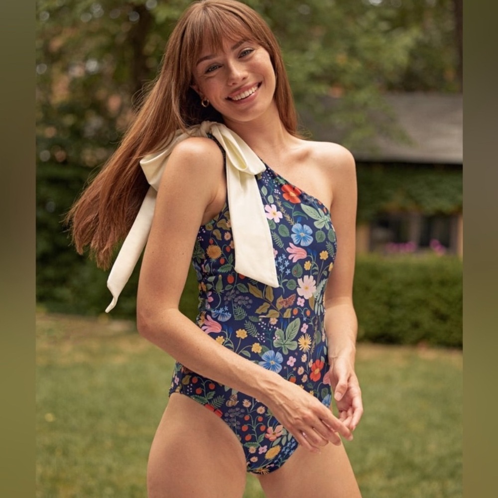 Floral One-Shoulder Swimsuit